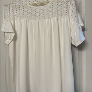 Chic White Eyelet Ruffle Sleeve Women's Top Size Large